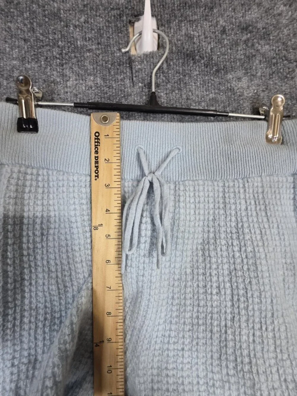 Alo Yoga Shorts Womens Medium Blue Cashmere Knit Drawstring Sweat Lounge Stains